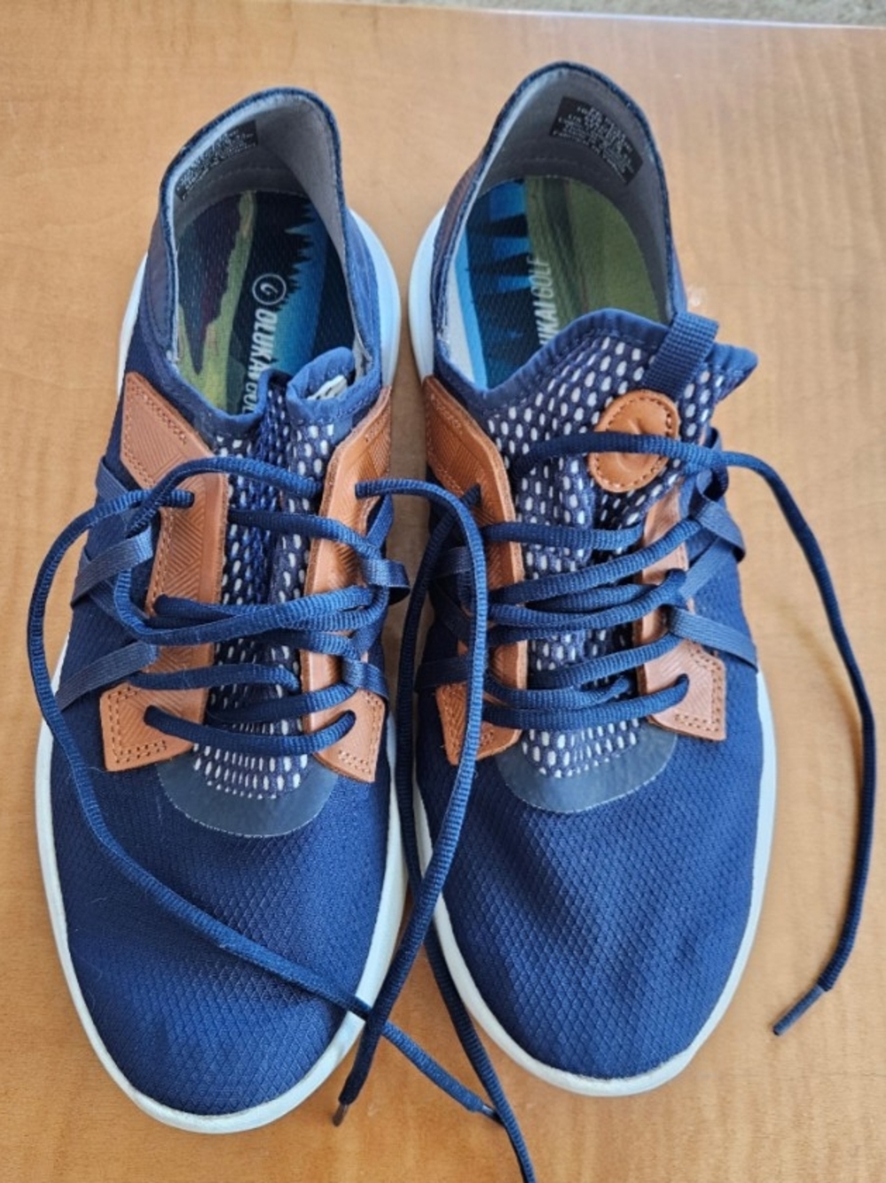 OluKai Manele Men's Breathable Golf Shoes - Picture 2 of 7